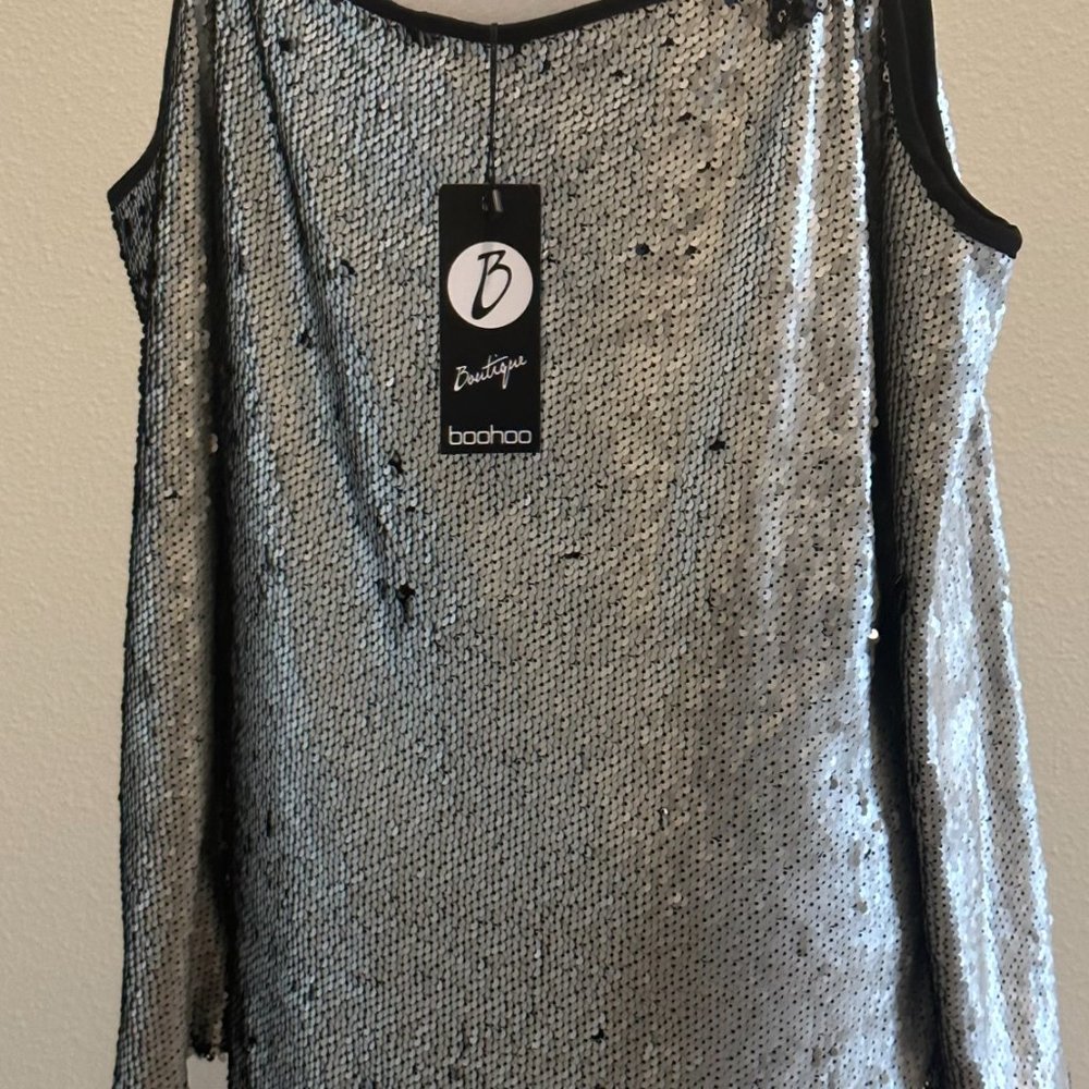 Daffy Sequin Cold Shoulder Midi Dress - Picture 5 of 5
